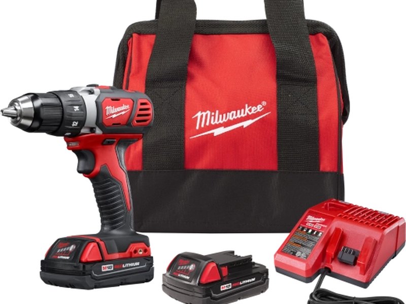 Milwaukee M18 Drill/Driver Kit